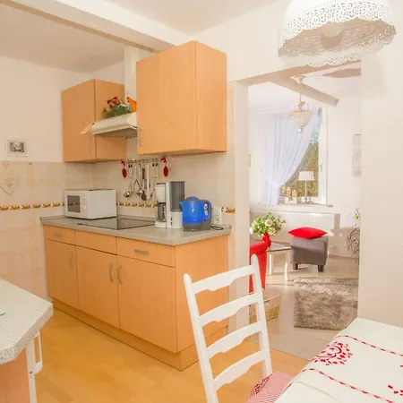 Komfortables In Mit Grill Apartment